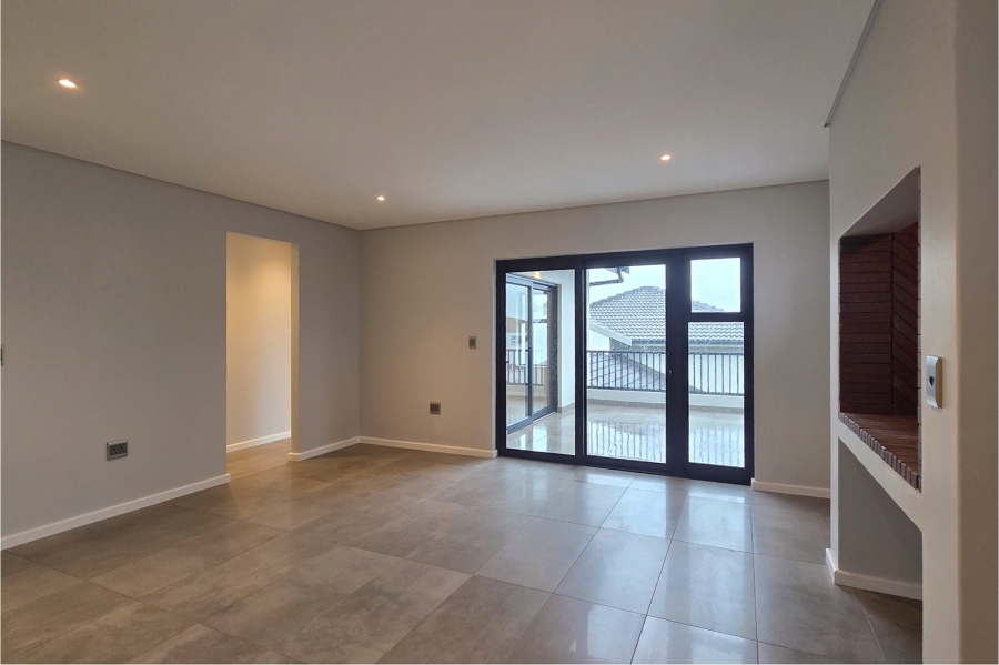 3 Bedroom Property for Sale in Country Club Western Cape